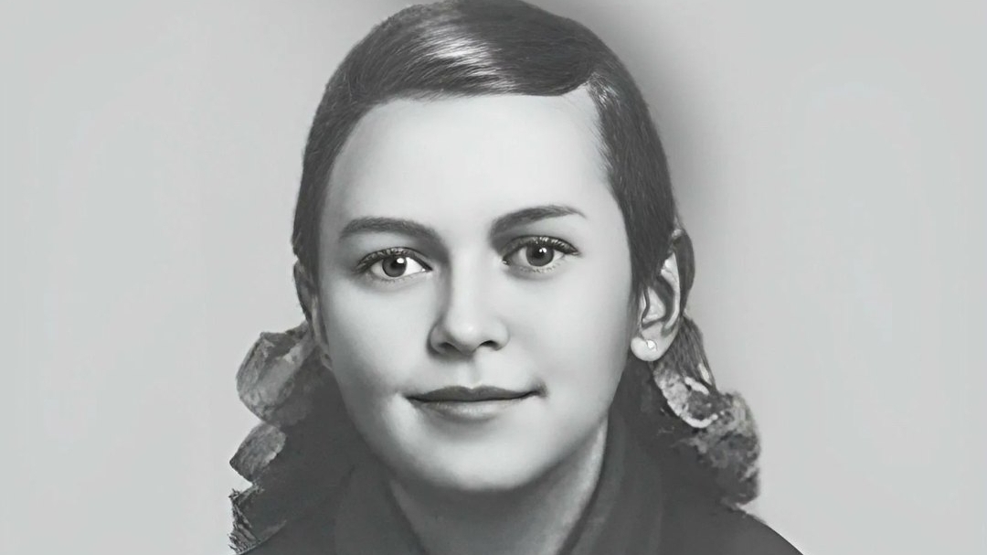 Зинаида Мартыновна Портнова (20 февраля 1926, Ленинград — 10 января 1944, Полоцк или деревня Горяны, Полоцкий район, Витебская область) — пионер-герой, советская подпольщица, партизанка.  